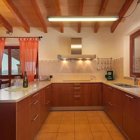 La Salve D'alt By Sealand * بويينسا